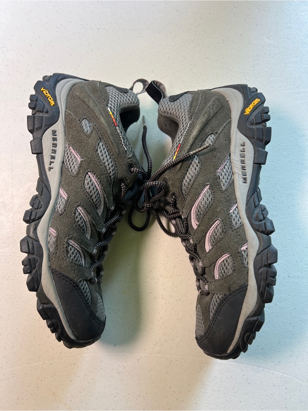 Merrell Continuum Vibram Hiking Sneakers Beluga Gray Lilac Womens Sz 11
